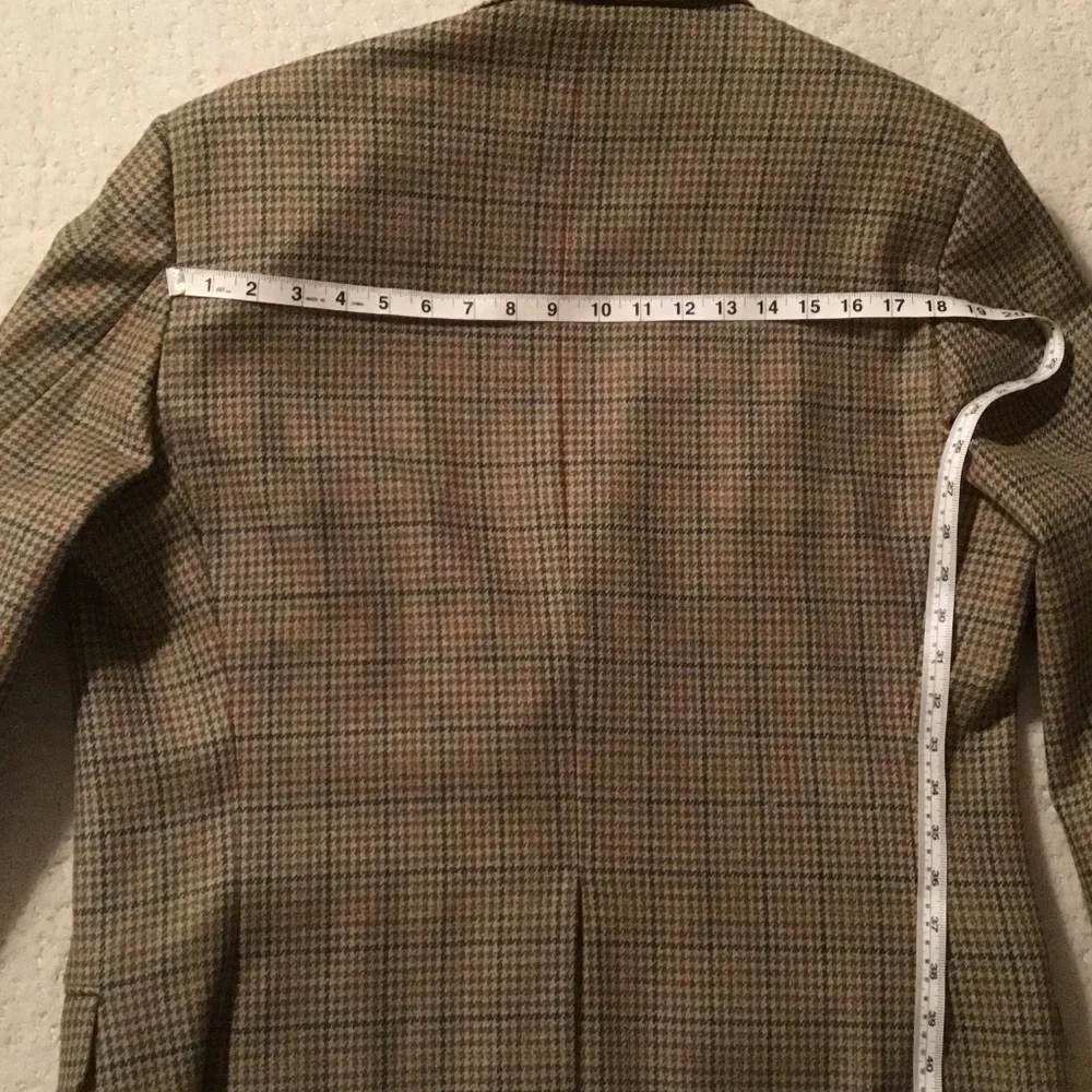 Bespoke Holland and Sherry, Savile Row, Houndstooth Wool Sport Coat - Picture 13 of 16